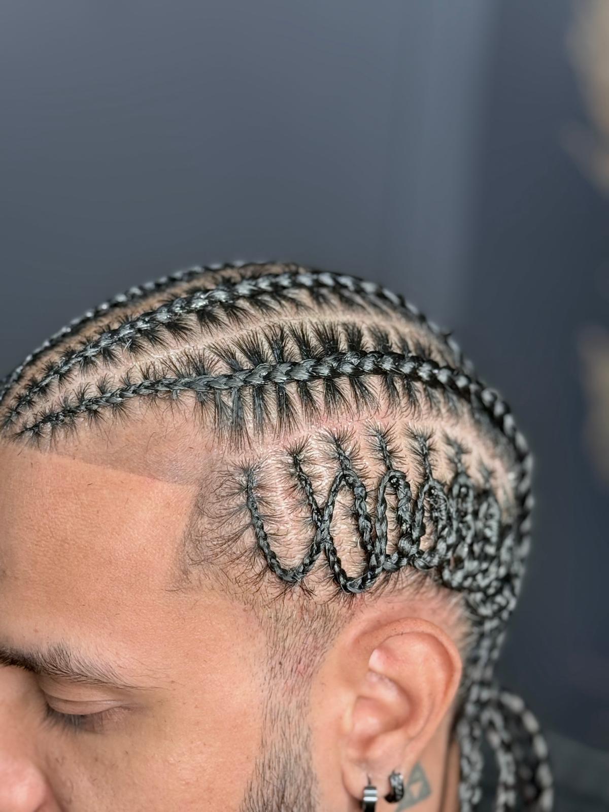 Side Fade with Zigzag Design at Zaina’s Hair Studio Berlin